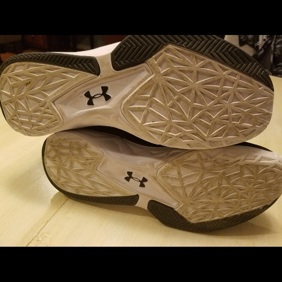 Under Armour Basketball Shoes Size 12 - Picture 4 of 4